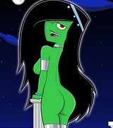 Sexy Shego from Kim possible awake late at night posing for toon sex admirers.